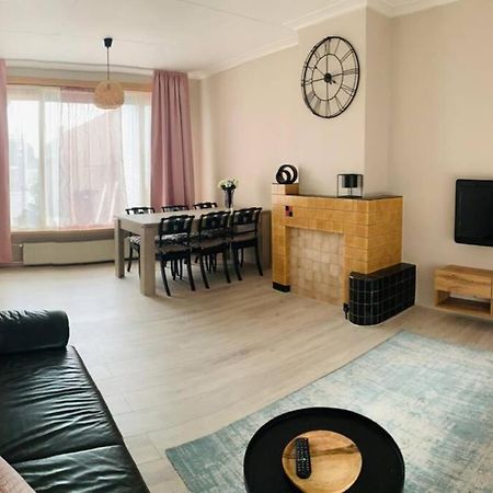 Cosy House In The Heart Of The Center! Apartment Oostburg Exterior photo